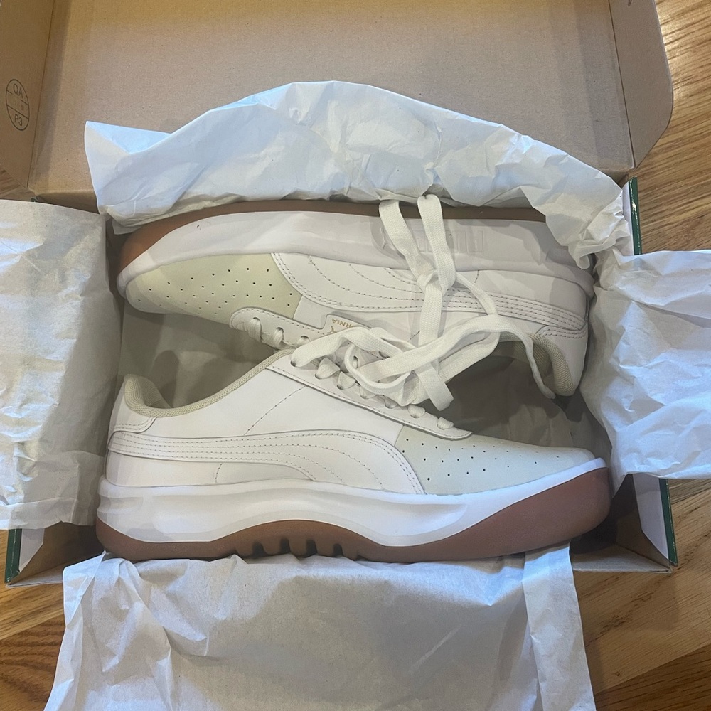 Puma California Exotic White Sneakers Wmn’s 8